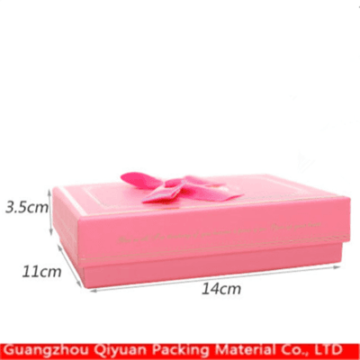 2017 product Pink cardboard favor box for wedding with ribbon