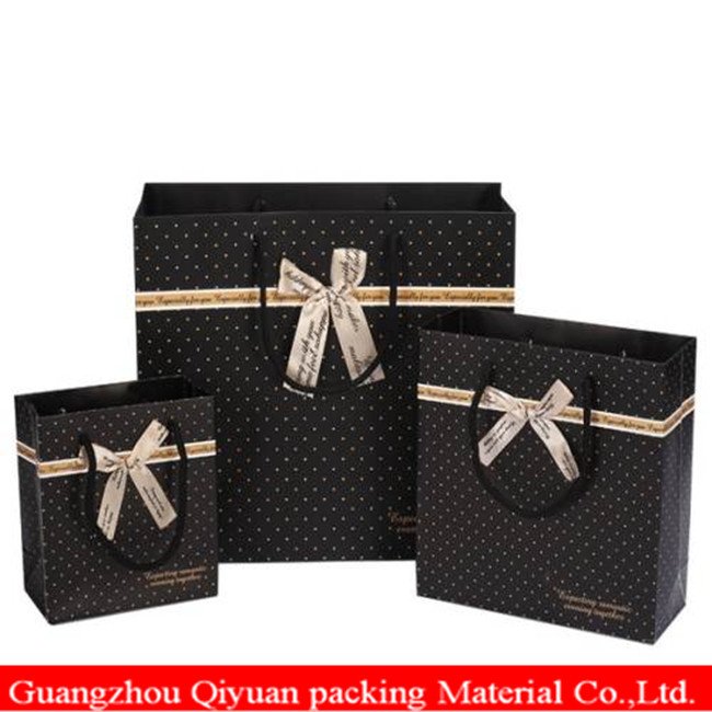 China Manufactures Personalized Custom Logo Recycle 240gsm Paper Bridesmaid Gift Bag For Wedding