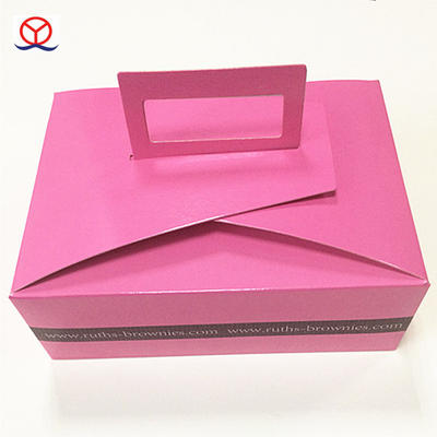 custom design card paper cmyk high glossy wholesale pink colored gable paper food box with handle