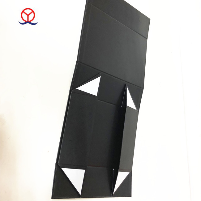 Matte black rigid cardboard paper custom rectangle flip top decorative magnet boxes with magnetic catch