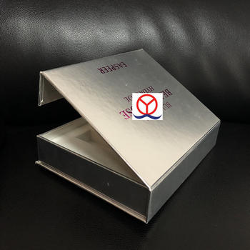 Wholesale handmade luxury custom design rigid grey color cardboard cosmetic paper box gift box